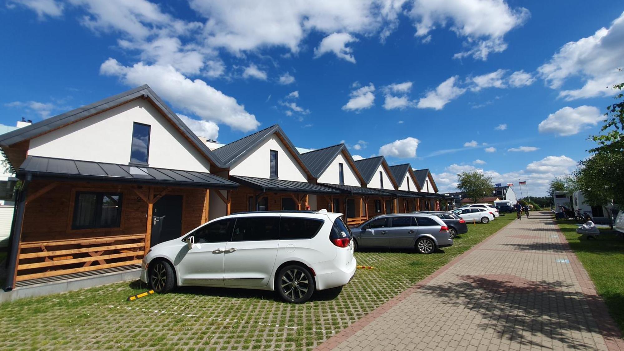 Camping Klif-Nowe Klimatyzowane Domki, 400M Od Centrum Rewala, 30M Od Morza Trzęsacz Exterior foto