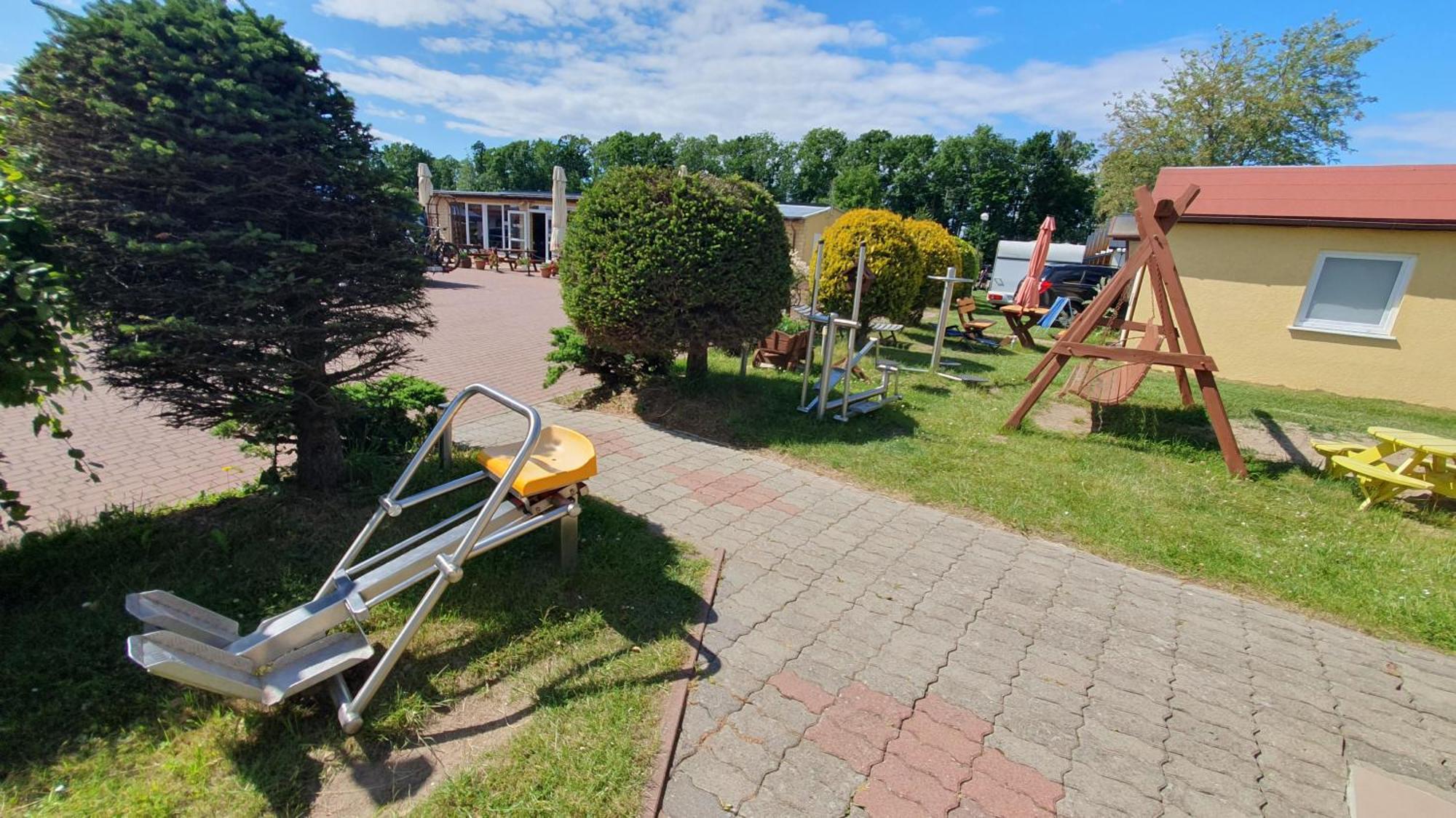 Camping Klif-Nowe Klimatyzowane Domki, 400M Od Centrum Rewala, 30M Od Morza Trzęsacz Exterior foto